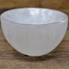 Load image into Gallery viewer, Selenite Crystal Offering Bowl | Selenite Healing Crystal
